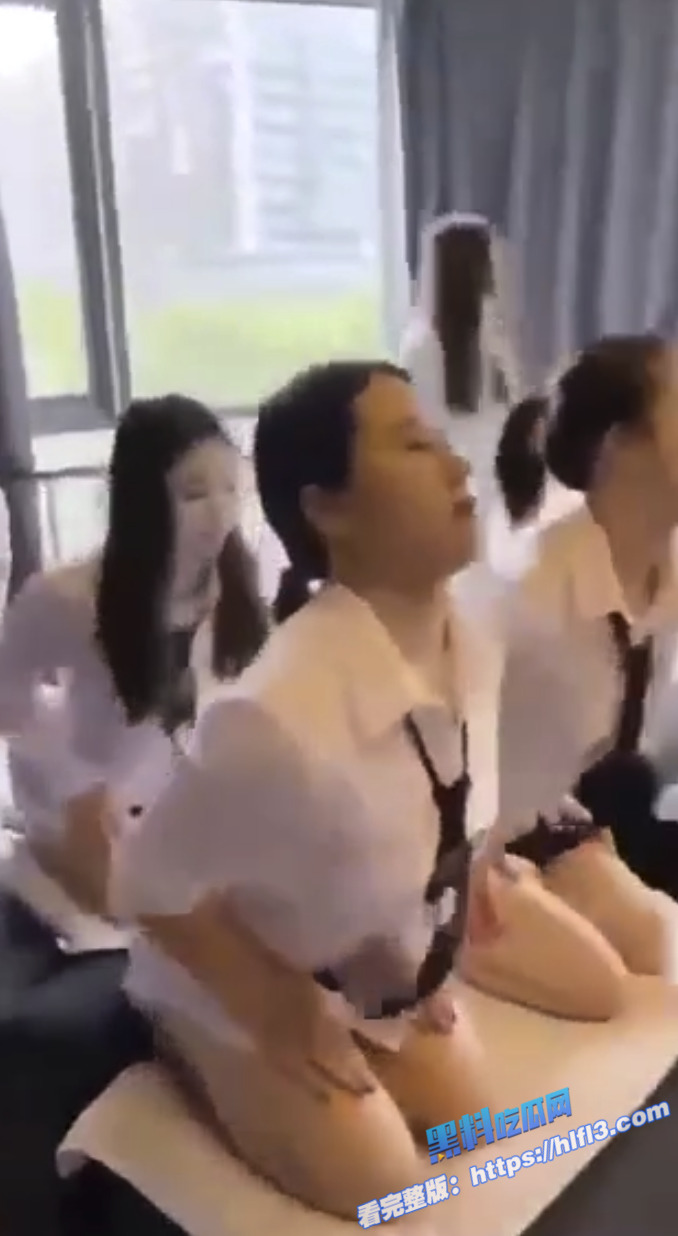 东莞某会所 技师小姐培训现场 让客人享受最顶级的服务 什么叫专业 这就叫专业!6 东莞某会所 技师小姐培训现场 让客人享受最顶级的服务 什么叫专业 这就叫专业!6