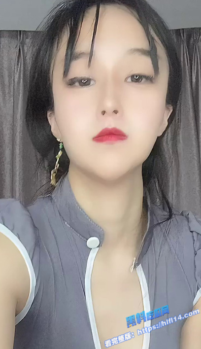 抖音气质女神 素听s 搔首弄姿玩弄男人的感官 诱惑漏穴视频流出！3