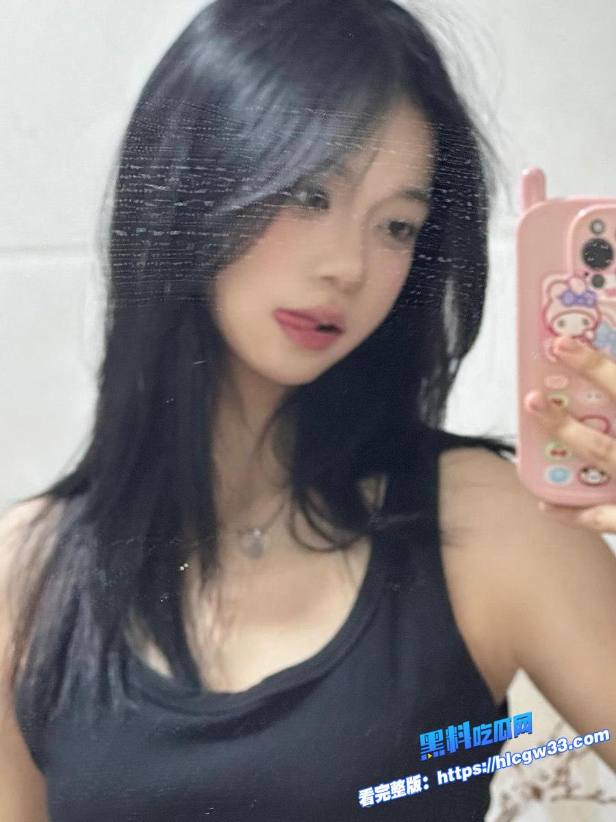 每日PK对决上海JK萝莉若若子VS北京高冷御姐不想早起为你喜欢的女主角打call吧13.jpg