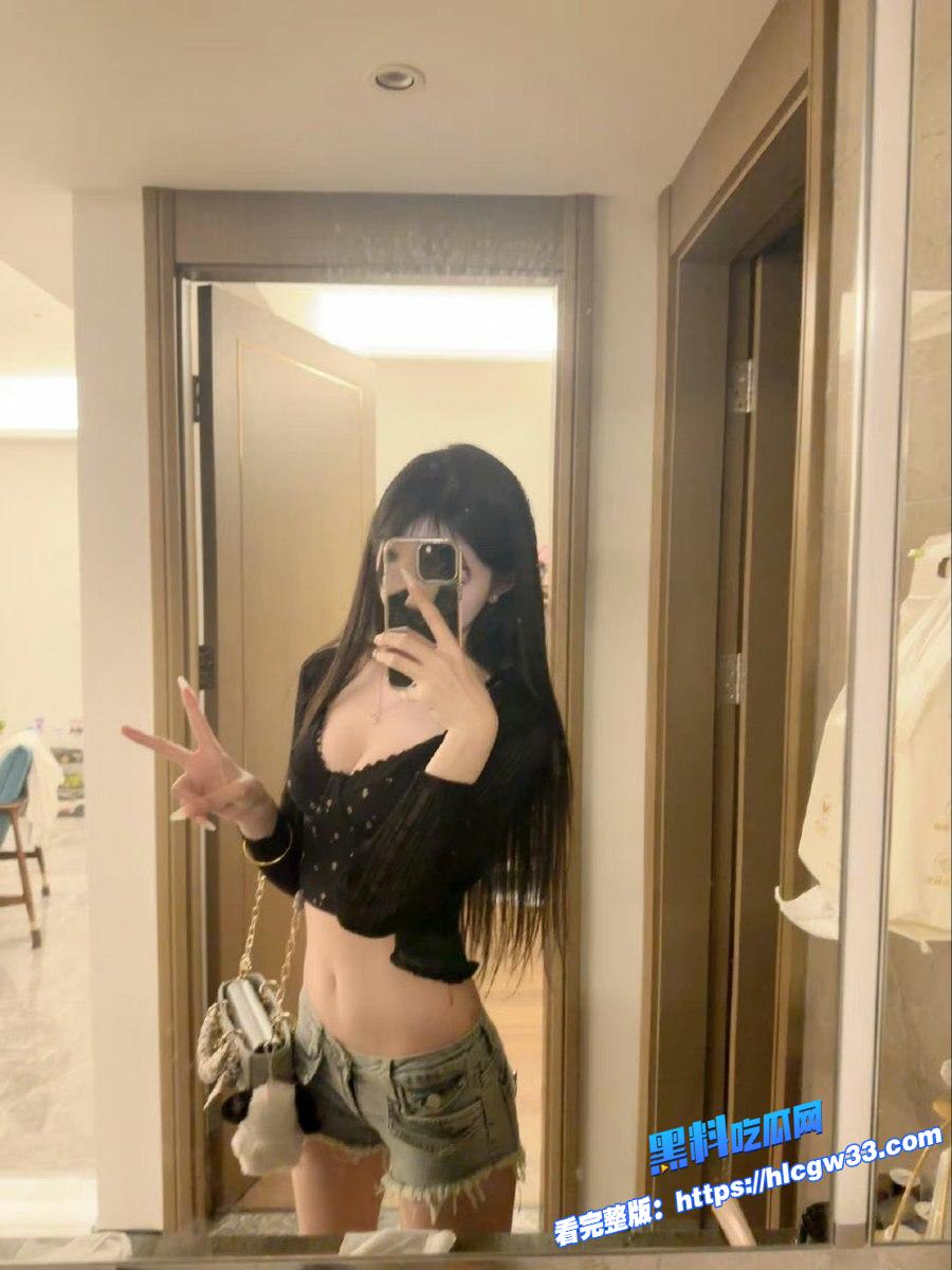 每日PK对决上海JK萝莉若若子VS北京高冷御姐不想早起为你喜欢的女主角打call吧15.jpg