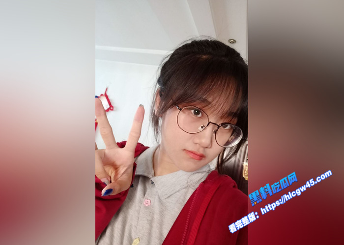 浙江女大学生 穿着女仆装与男友做爱视频曝光 果然天上飞机最快 地下眼镜最坏1