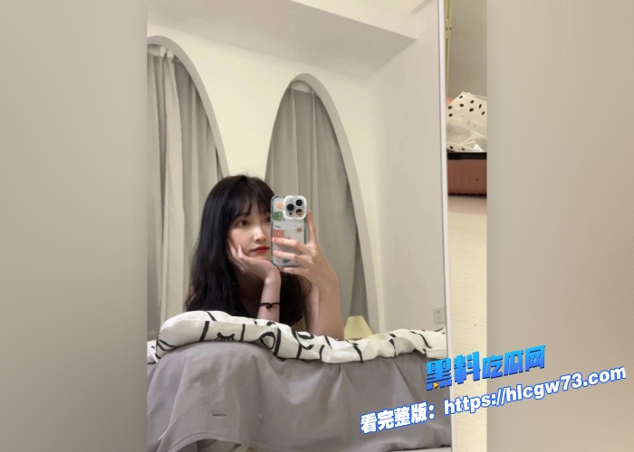 逆天颜值身材的白富美在家和男友做爱自录视频大量泄露修长美腿加颜值边看边操是真的得劲 5 逆天颜值身材的白富美在家和男友做爱自录视频大量泄露修长美腿加颜值边看边操是真的得劲 5