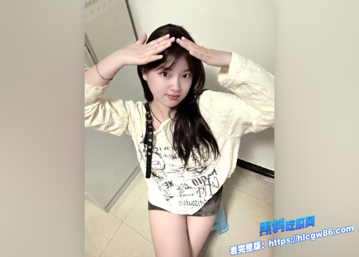 眼镜学生妹被男友调教成骚母狗暴力打桩狂操到哭高潮喷汁失神 1