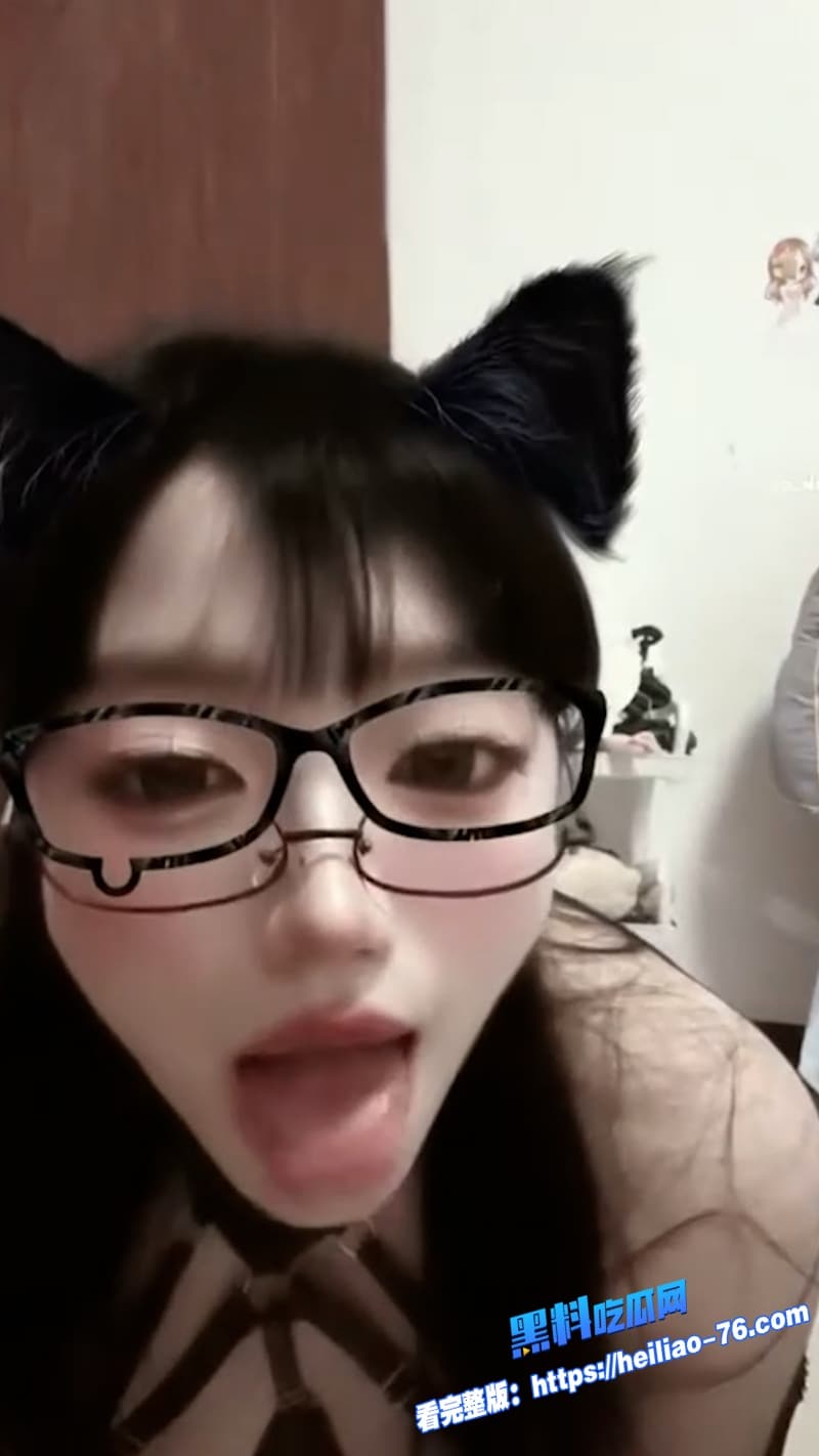 抖音网红 jj小鱼干福利合集视频流出全程露脸穿各种性感衣服疯狂扭屁股跳舞骚劲儿太诱人14 抖音网红 jj小鱼干福利合集视频流出全程露脸穿各种性感衣服疯狂扭屁股跳舞骚劲儿太诱人14