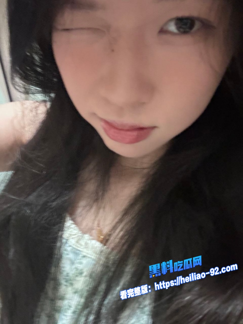 上海传媒学院宋诗雯约炮私密视频流出清纯女大骚穴被无套内射4 上海传媒学院宋诗雯约炮私密视频流出清纯女大骚穴被无套内射4