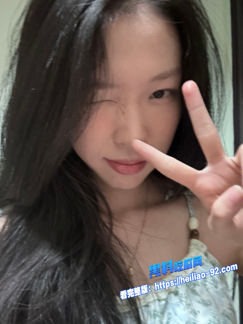 上海传媒学院宋诗雯约炮私密视频流出清纯女大骚穴被无套内射8 上海传媒学院宋诗雯约炮私密视频流出清纯女大骚穴被无套内射8