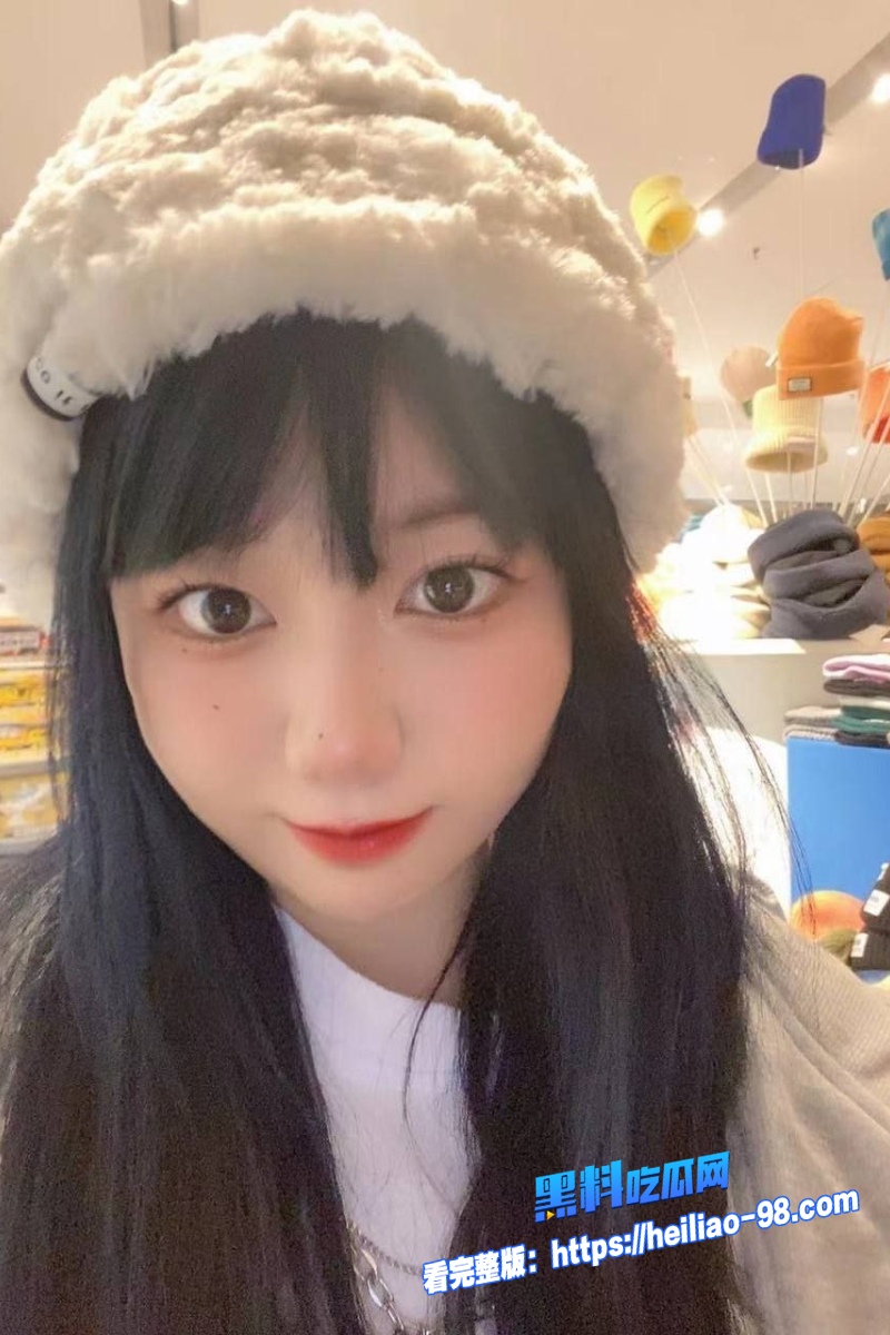 高颜值女大学生2