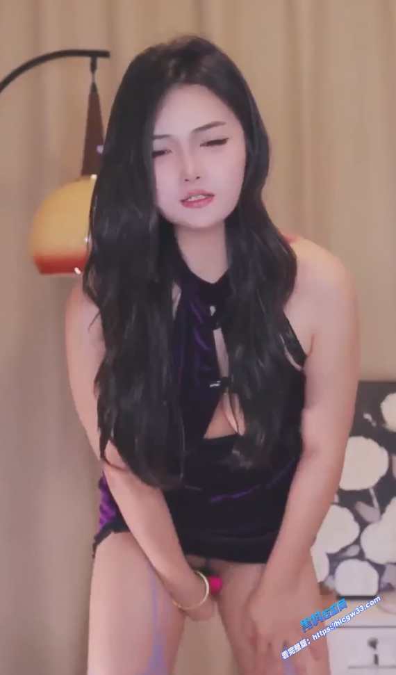 半糖主播福利姬美女森林林直播自慰潮喷视频曝光极品身材丰富道具满足一切观众条件 图8
