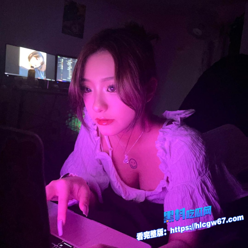 台湾医美助理 赵小晴 与男友酒店性爱视频流出 短发高冷美女 在床上也主动骑乘 69式互口 享受大屌插入的快感图5 台湾医美助理 赵小晴 与男友酒店性爱视频流出 短发高冷美女 在床上也主动骑乘 69式互口 享受大屌插入的快感图5