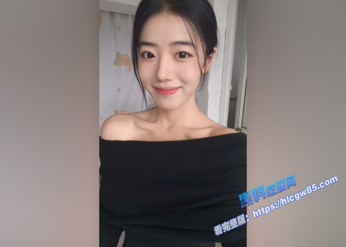 高颜值嫩模女友与男友性爱视频流出 4 高颜值嫩模女友与男友性爱视频流出 4