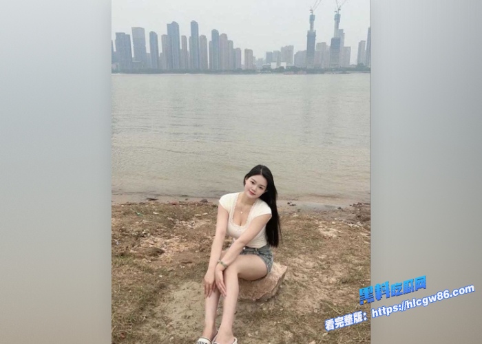 极品反差金牌销售余丽 2 极品反差金牌销售余丽 2