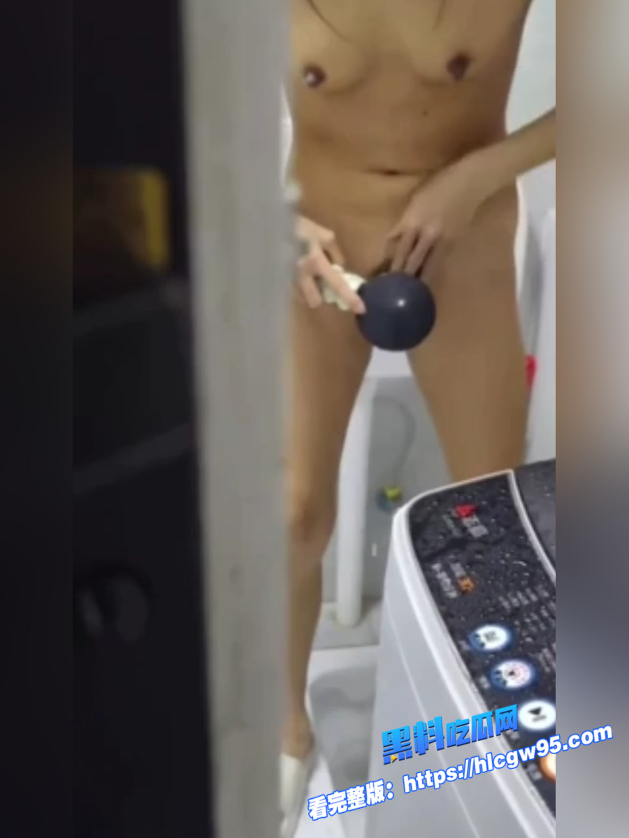 乱伦妹妹 苗条妹妹大半夜喝酒回家 哥哥无名怒火冲进卫生间把正在洗澡的妹妹办了!妹妹一个劲喊不要1 乱伦妹妹 苗条妹妹大半夜喝酒回家 哥哥无名怒火冲进卫生间把正在洗澡的妹妹办了!妹妹一个劲喊不要1