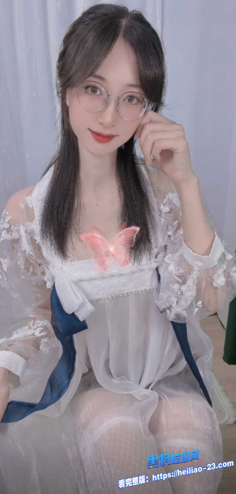 戴眼镜的成熟美少妇深夜放纵从细腻口交服务到激烈缠绵高潮时狂喊爸爸4