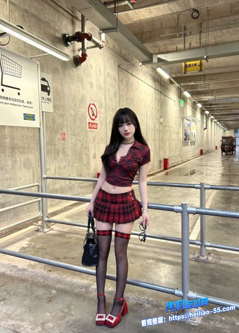 高颜值极品妹子不雅视频流出身穿性感情趣黑丝全程露脸遭男友疯狂打桩7 高颜值极品妹子不雅视频流出身穿性感情趣黑丝全程露脸遭男友疯狂打桩7