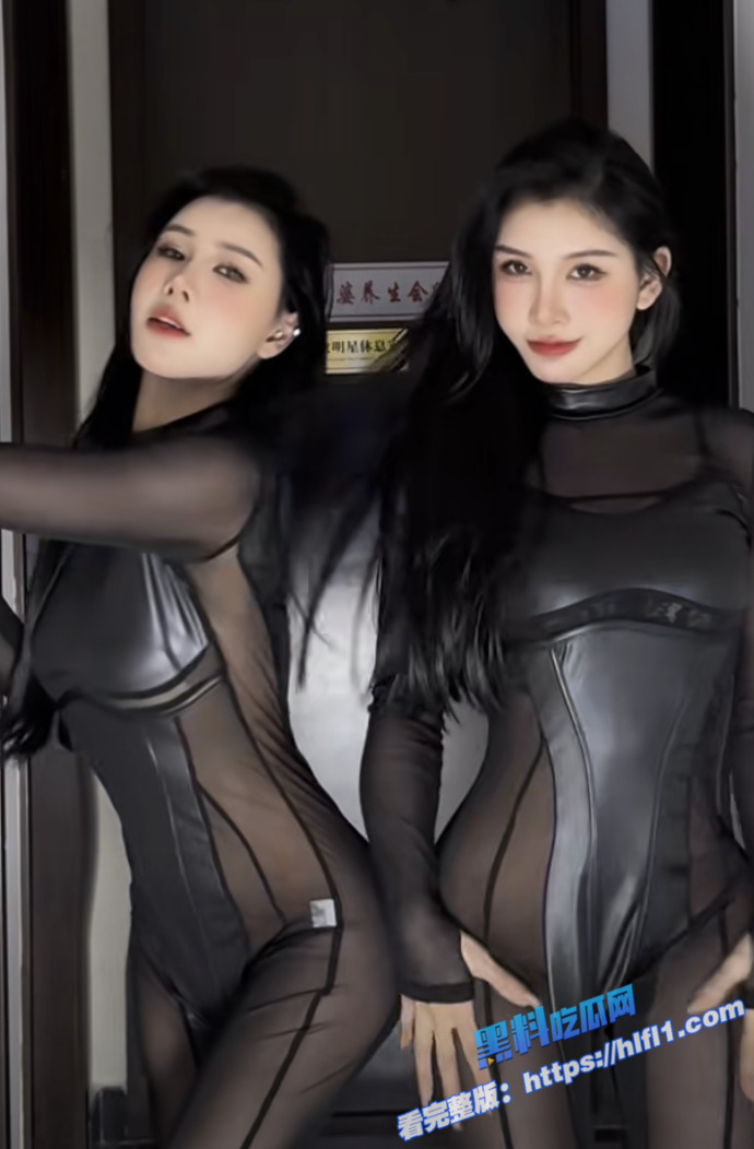 抖音50万粉网红 双胞胎DJ B2B 高颜值身材火辣 两个骚逼床上揉逼那一刻 我射了！