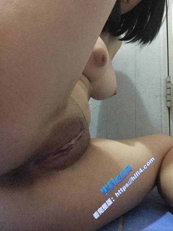 极品短发童颜巨乳学生妹 极致大胸水滴型 完美炮架子 图8