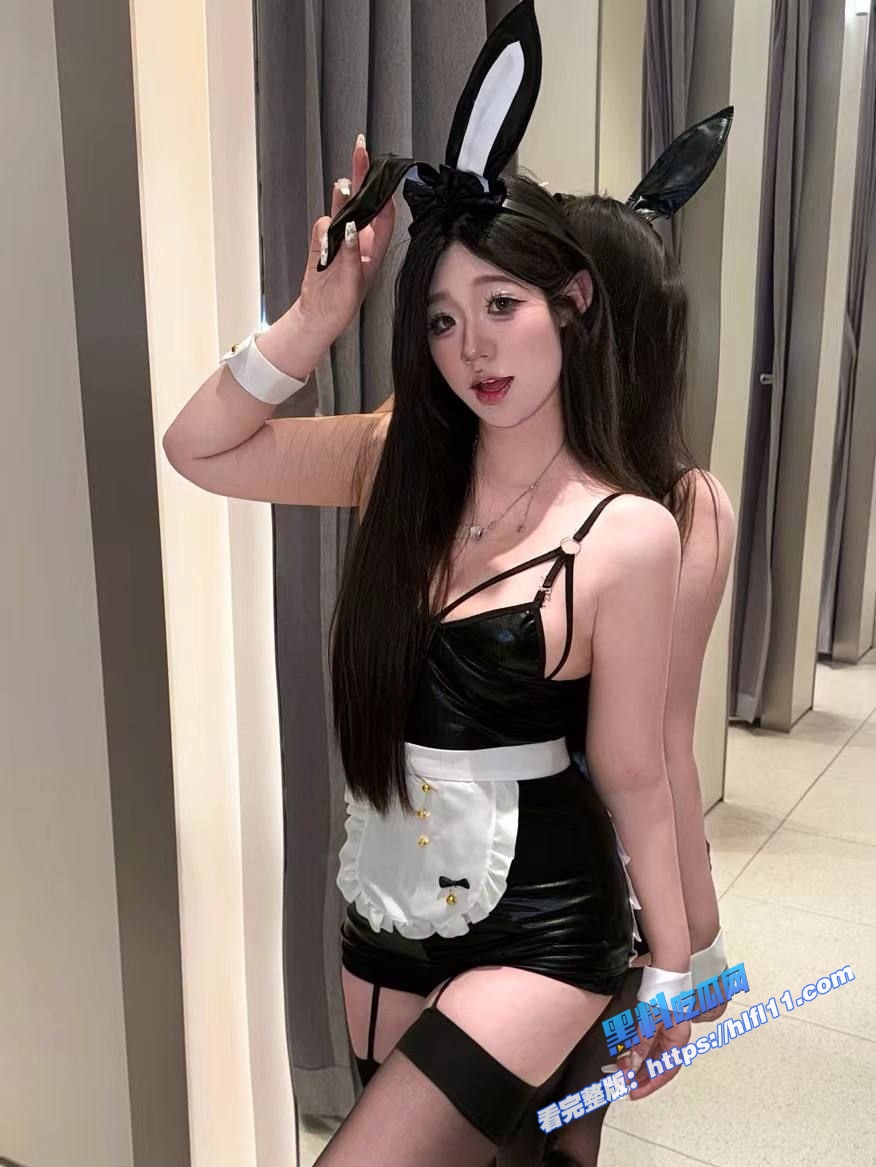 可爱大学校花 多少屌丝的梦想女神  背地就是反差婊骚母狗 被爸爸调教吃鸡做爱！1
