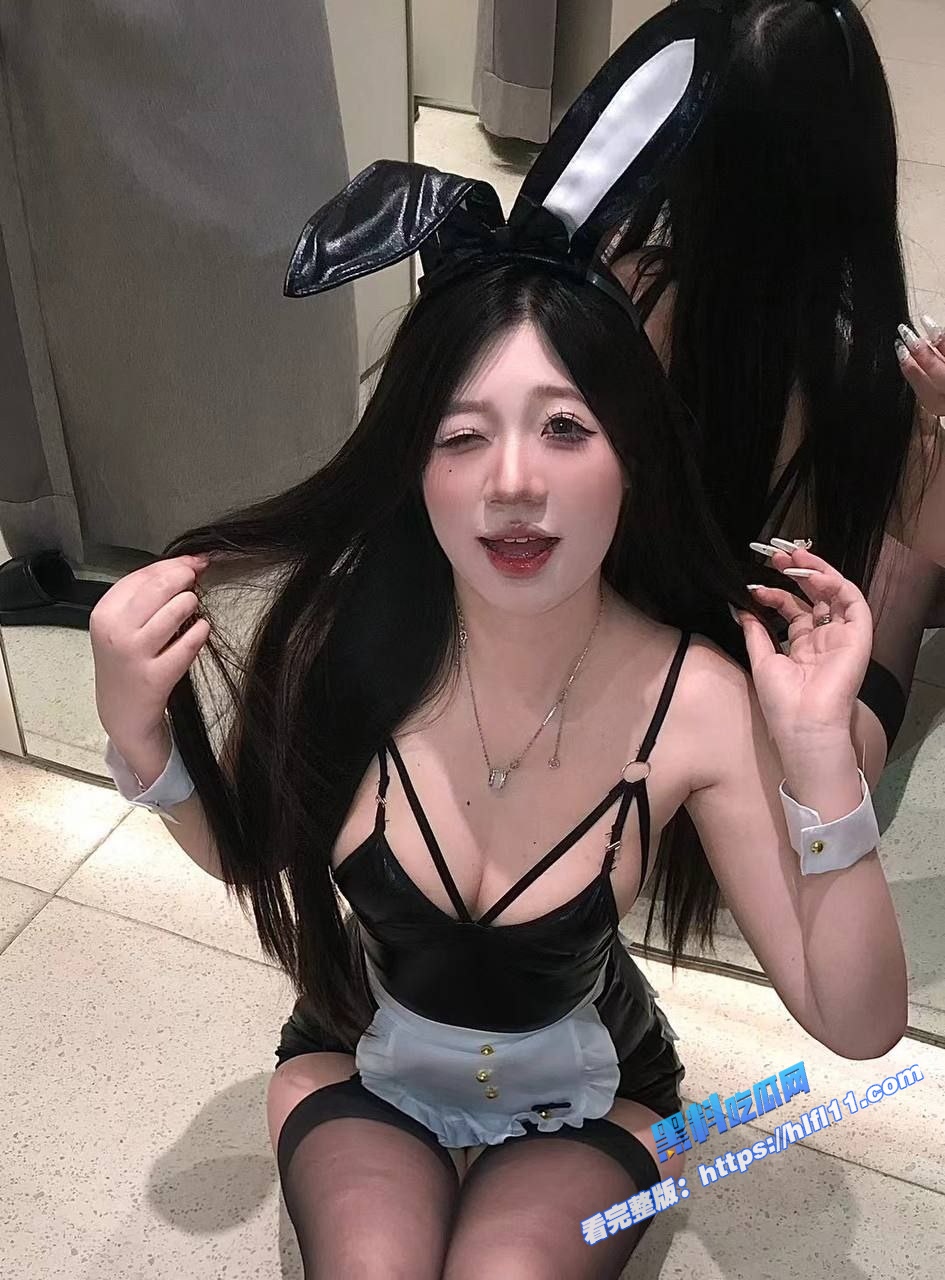 可爱大学校花 多少屌丝的梦想女神  背地就是反差婊骚母狗 被爸爸调教吃鸡做爱！2