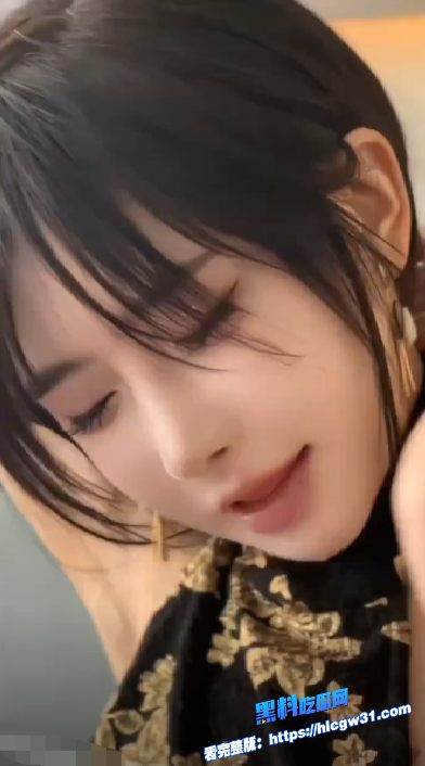 推特高颜值福利姬 song 榜一定制口交道具自慰视频流出！ 1
