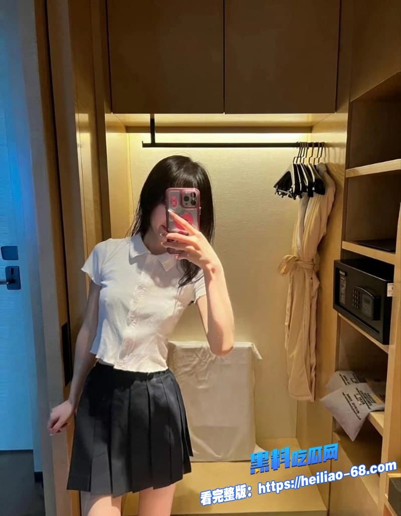山东烟台人妻 刘祈瑄隐瞒老公偷情黑丝制服被炮友猛干到腿软反差感直接拉满15