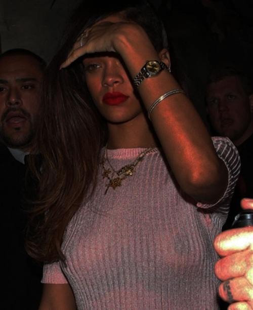 美国天后 顶级黑美人 蕾哈娜 (Rihanna) 出道至今所有裸体及做爱视频整理（合集版）蕾哈娜奶头有乳钉！图16