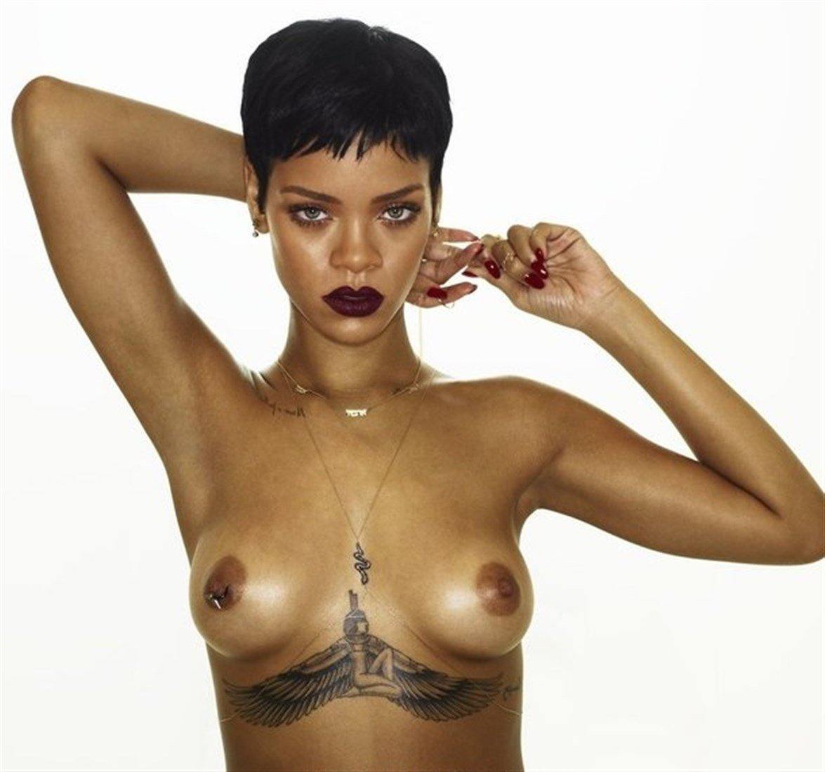 美国天后 顶级黑美人 蕾哈娜 (Rihanna) 出道至今所有裸体及做爱视频整理（合集版）蕾哈娜奶头有乳钉！图51