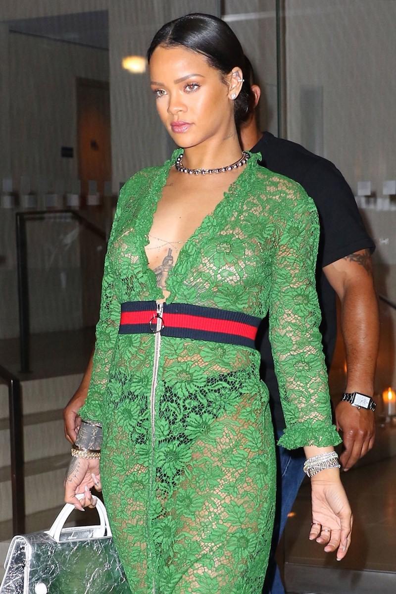 美国天后 顶级黑美人 蕾哈娜 (Rihanna) 出道至今所有裸体及做爱视频整理（合集版）蕾哈娜奶头有乳钉！图55