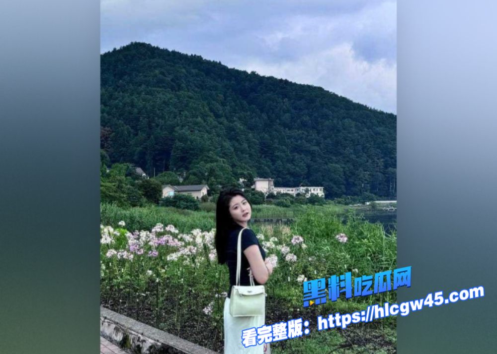 青岛高颜值气质美女幼师不雅视频曝光深情自慰表情十分享受 8