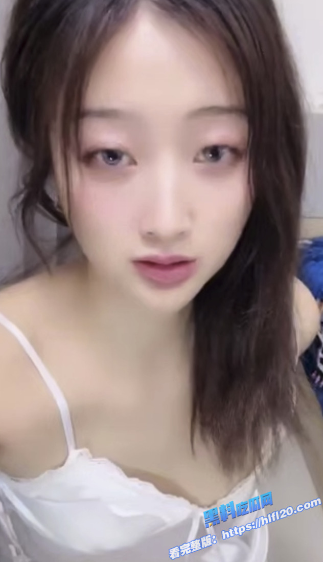 网红反差主播 娜娜酱 声音好听骚里骚气的蜜桃臀最新福利直播 对着镜头搔首弄姿!3 网红反差主播 娜娜酱 声音好听骚里骚气的蜜桃臀最新福利直播 对着镜头搔首弄姿!3