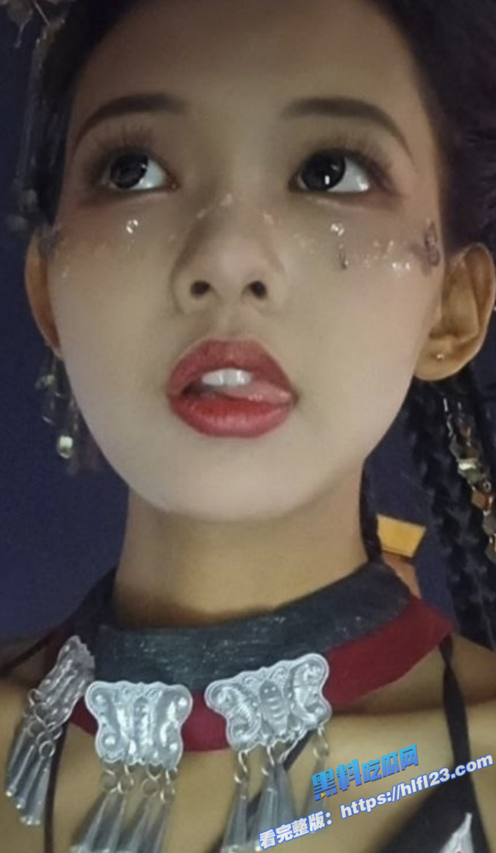 推特极品小情侣 性爱视频被曝光 玩的挺花的 各种姿势口交啪啪 令人打开眼界！3