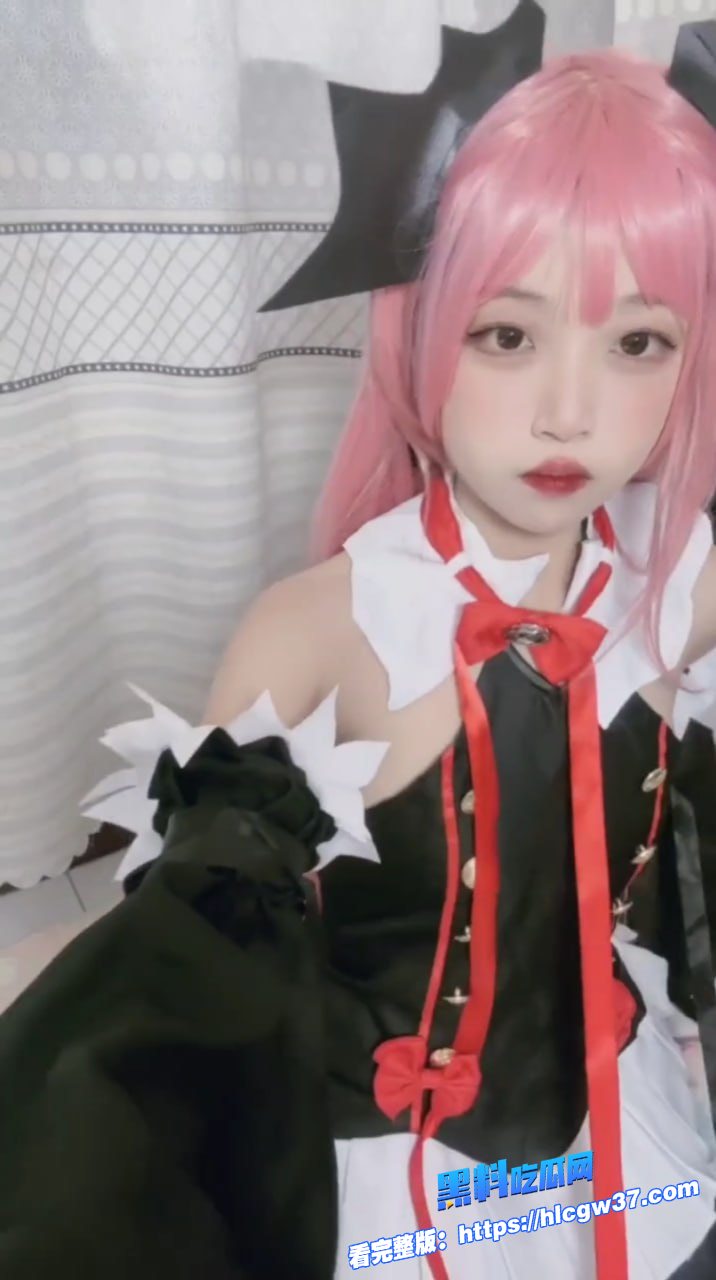 顶流网黄神探狸狸cos克鲁鲁慢慢脱下衣服自慰粉嫩小穴被一览无遗 8 顶流网黄神探狸狸cos克鲁鲁慢慢脱下衣服自慰粉嫩小穴被一览无遗 8