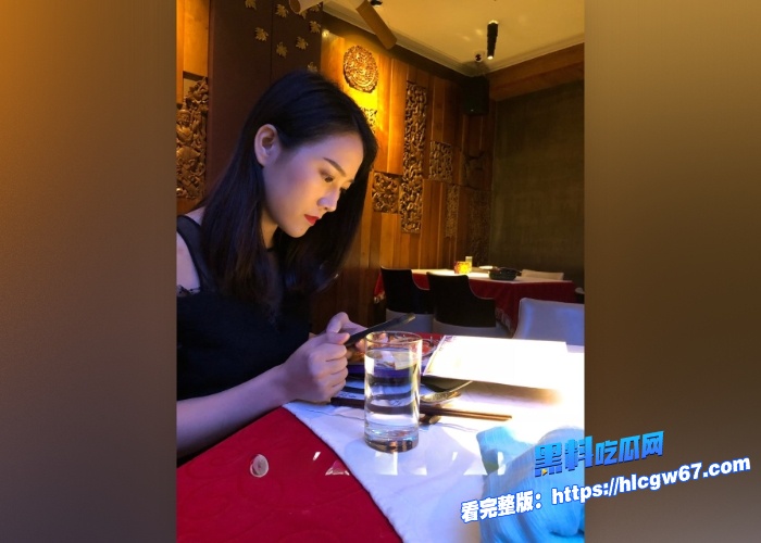 推特网红特莱莎LYAINEVAN音乐才女露脸啪啪私拍付费视频流出艺术气息加持在这精致的小脸庞上反差感拉满 5 推特网红特莱莎LYAINEVAN音乐才女露脸啪啪私拍付费视频流出艺术气息加持在这精致的小脸庞上反差感拉满 5