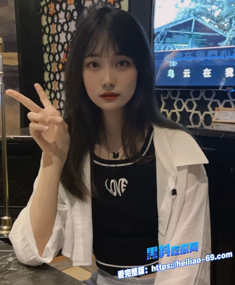瓜友投稿上海传媒学院大四播音主持学姐林婷 人前清纯甜妹酒店被富哥无套中出狂干到高潮1 瓜友投稿上海传媒学院大四播音主持学姐林婷 人前清纯甜妹酒店被富哥无套中出狂干到高潮1