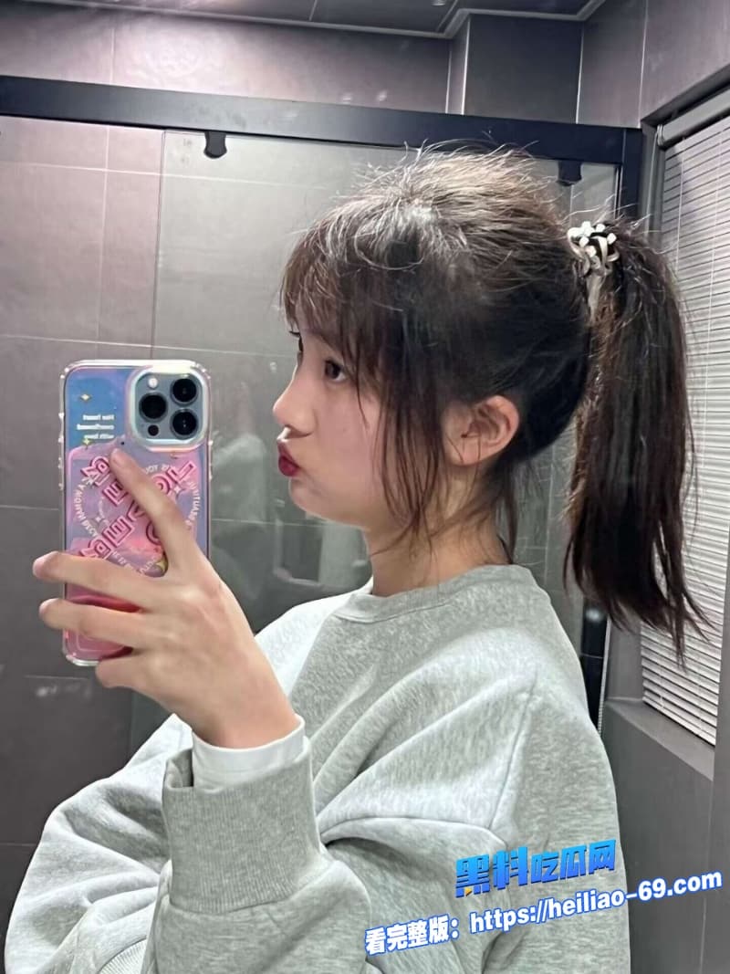 瓜友投稿上海传媒学院大四播音主持学姐林婷 人前清纯甜妹酒店被富哥无套中出狂干到高潮4 瓜友投稿上海传媒学院大四播音主持学姐林婷 人前清纯甜妹酒店被富哥无套中出狂干到高潮4