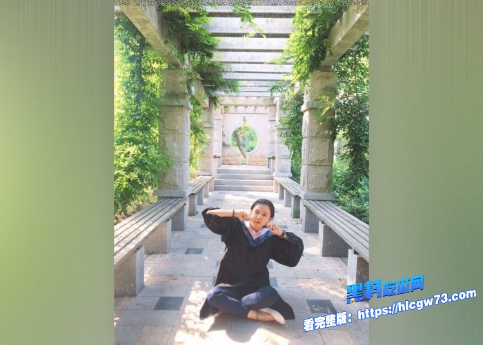 高材生学霸平时酷爱学习的三好学生私下竟如此反差与男友性爱视频流出跌穿我眼镜喜欢被抠逼无套内射骚叫震天 图14