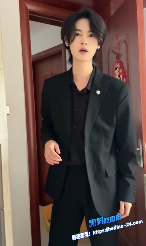 抖音百万粉宝爸陈嘉惟人设彻底塌房被妻子筱媛媛实锤婚内出轨网红潼潼妈妈20