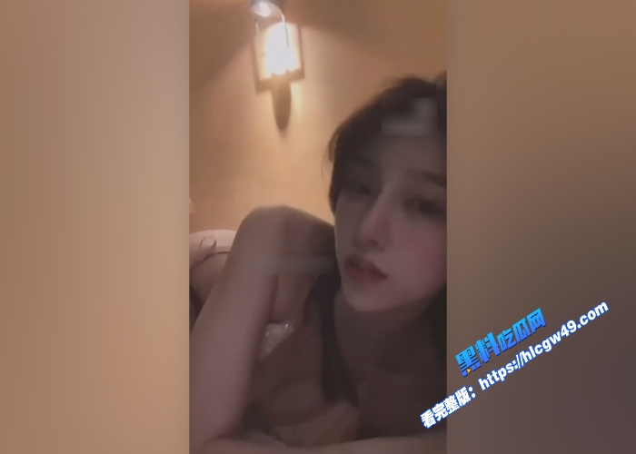 抖音舞姬程子欣金主特殊福利视频曝光肥美鲍鱼特写诱惑无比看的人十分鸡动 图8WH700x500px