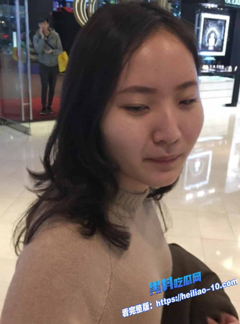 瓜友投稿河北石家庄人妻赵雪怡下班被男同事带回家跪着舔脚毒龙深喉全套伺候2 瓜友投稿河北石家庄人妻赵雪怡下班被男同事带回家跪着舔脚毒龙深喉全套伺候2