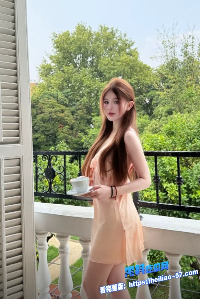 高颜值性感大长腿美女与大哥直播间疯狂做爱无毛馒头逼被无套疯狂输出5 高颜值性感大长腿美女与大哥直播间疯狂做爱无毛馒头逼被无套疯狂输出5