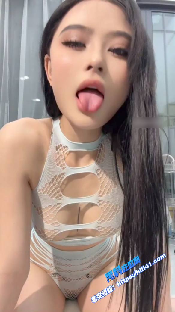 抖音精盆母狗兰兰小可爱后入绝佳利器大尺度会员福利姬视频泄漏各种丝袜配完美身材诱惑十足 图1