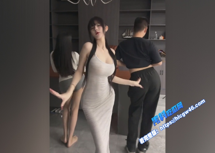 抖音百万粉丝女网红爱次肉疑似下海兼职两部被探花偷拍的视频在网络上疯传面容还是身材都与爱次肉十分相似 图5WH700x500px 抖音百万粉丝女网红爱次肉疑似下海兼职两部被探花偷拍的视频在网络上疯传面容还是身材都与爱次肉十分相似 图5WH700x500px