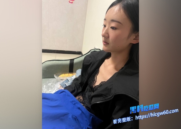 极品颜值情侣私拍泄密曝光女的长得好有气质还有一双绝世美腿反差骚母狗情趣口交啪啪大量生活照流出 图10 极品颜值情侣私拍泄密曝光女的长得好有气质还有一双绝世美腿反差骚母狗情趣口交啪啪大量生活照流出 图10