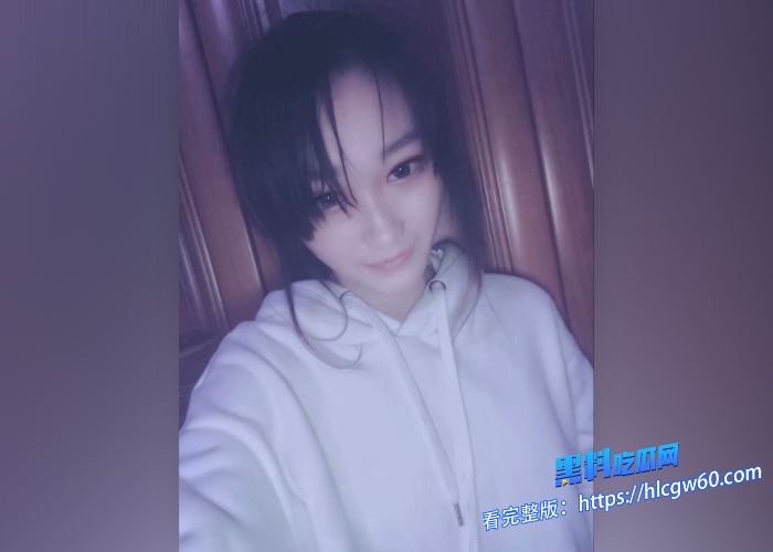 极品颜值情侣私拍泄密曝光女的长得好有气质还有一双绝世美腿反差骚母狗情趣口交啪啪大量生活照流出 图17 极品颜值情侣私拍泄密曝光女的长得好有气质还有一双绝世美腿反差骚母狗情趣口交啪啪大量生活照流出 图17