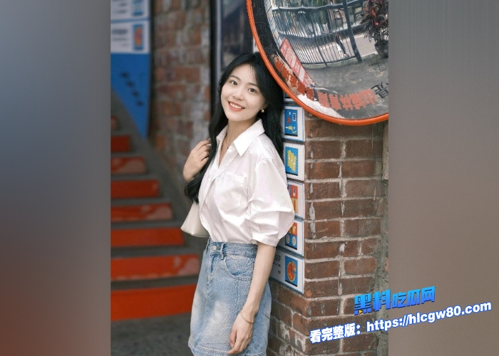 极品身材女神寂寞难耐逼里塞玩具震动不止强制外卖小哥上门拿出大屌忽悠勾引跪舔榨精口交深喉激情对白浪叫哥哥快操我做爱高潮狂欢黑丝美腿缠身香艳炸裂11