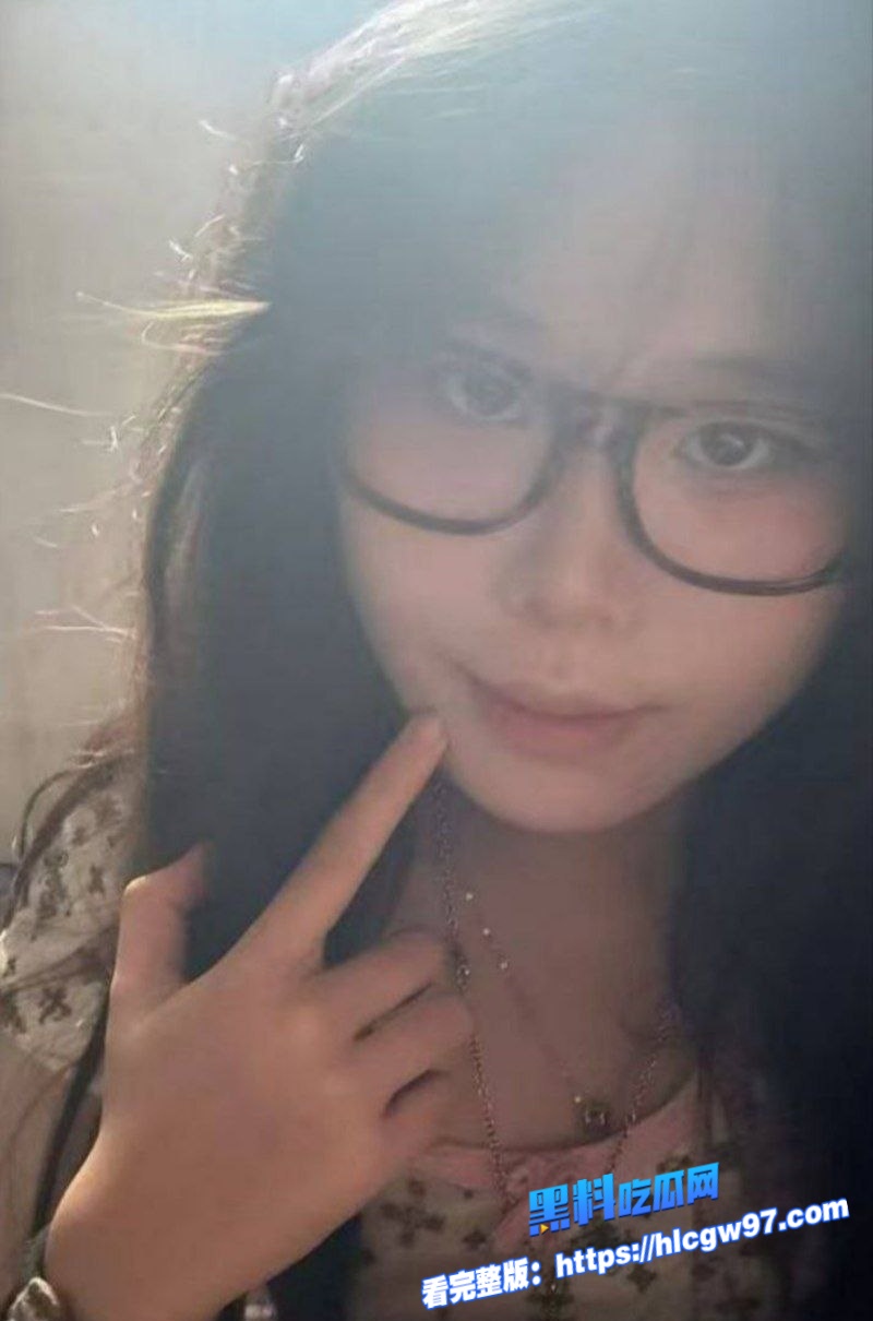 广州铁路职业技术学院袁宇婷白天是清纯可爱的校园女神晚上在床上就化身成淫荡母狗5