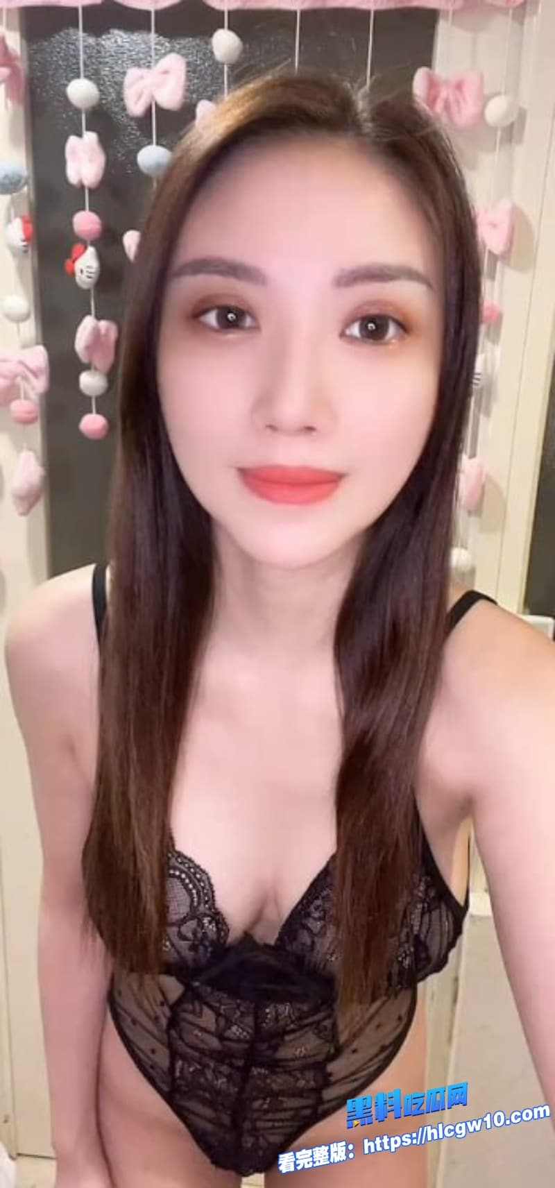 网黄反差眼镜妹李蓉蓉的秘密生活曝光平时清纯AV麻豆女神私下却被男人用按摩棒狂震骚穴8