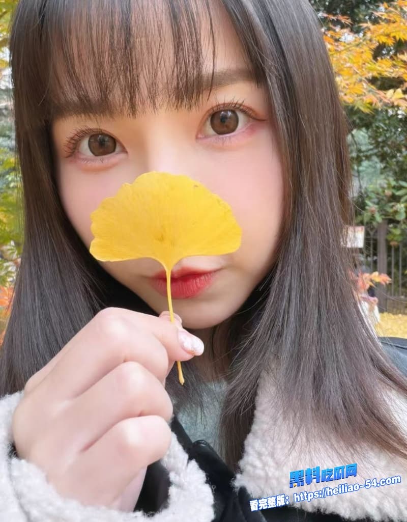 台湾高颜值女优tiny胎尼性爱视频流出地板上被猛男各种姿势狂操到潮吹高潮旁边还有观众现场观看6 台湾高颜值女优tiny胎尼性爱视频流出地板上被猛男各种姿势狂操到潮吹高潮旁边还有观众现场观看6