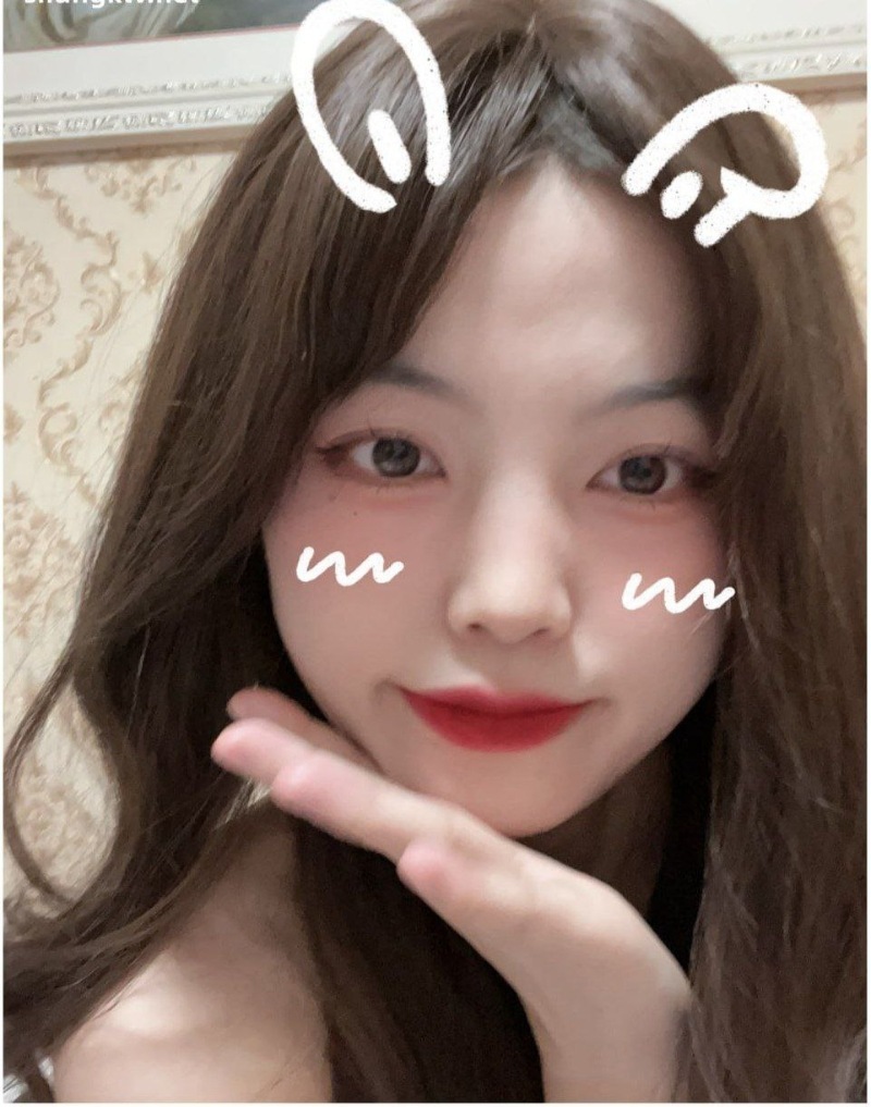 白的女友脸被干到通红1