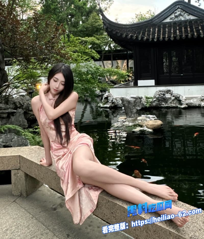 高颜值极品御姐性爱视频流出骚穴遭巨屌疯狂打桩露脸手持按摩棒自慰的样子堪称现实版AV女优5 高颜值极品御姐性爱视频流出骚穴遭巨屌疯狂打桩露脸手持按摩棒自慰的样子堪称现实版AV女优5