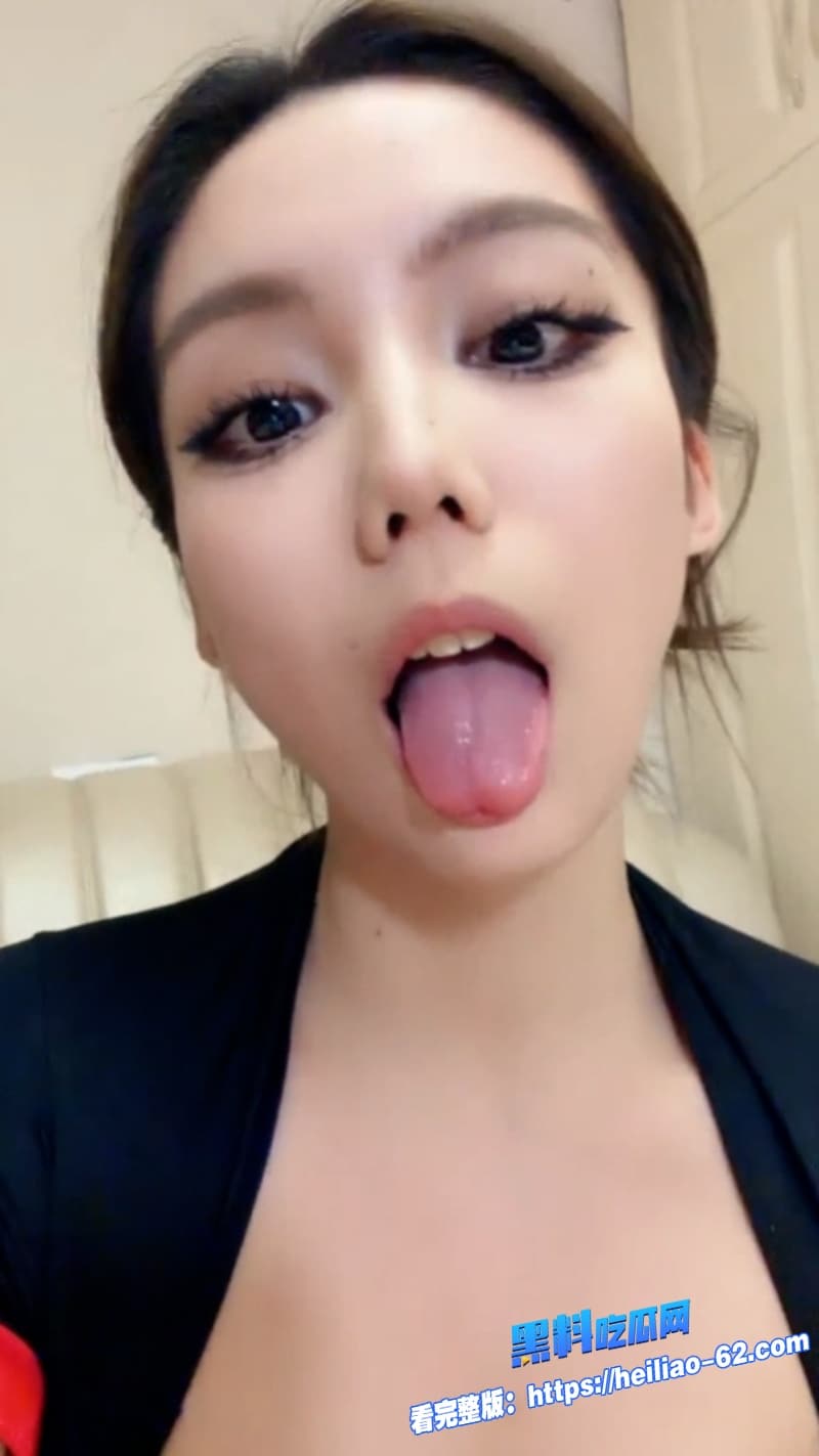 高颜值极品御姐性爱视频流出骚穴遭巨屌疯狂打桩露脸手持按摩棒自慰的样子堪称现实版AV女优10 高颜值极品御姐性爱视频流出骚穴遭巨屌疯狂打桩露脸手持按摩棒自慰的样子堪称现实版AV女优10